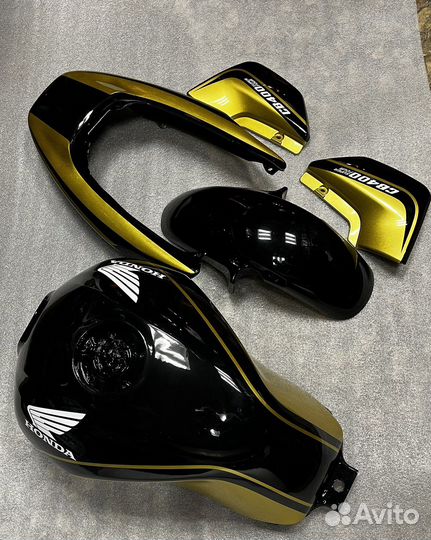 Бензобак и пластик для honda cb 400 vtec