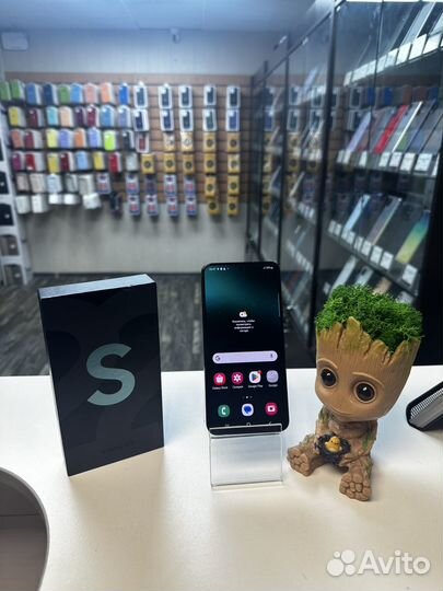 Samsung Galaxy S22, 8/128 ГБ