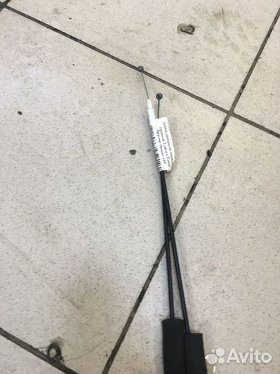 Замок дверной передний правый Toyota Land Cruiser