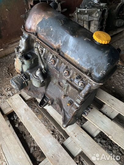 Двигатель 2103