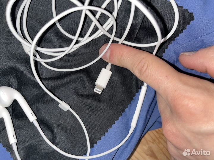 Наушники Apple earpods lightning