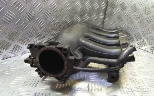 Впускной коллектор бензиновый mercedes benz C-clas