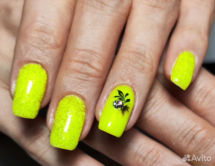 Маникюр на дому