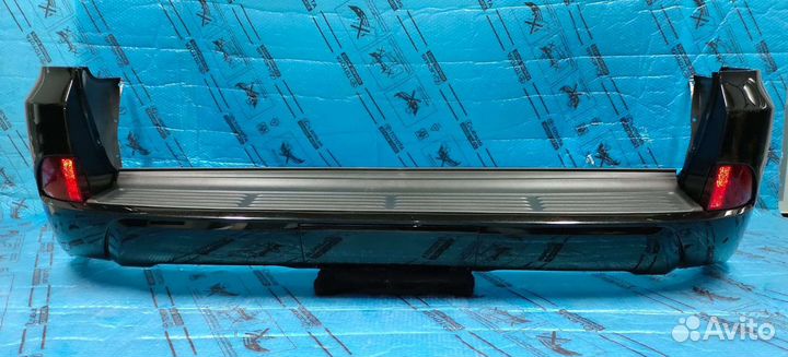 Задний бампер Lexus LX 570 в сборе Оригинал 15-21