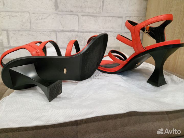 Босоножки женские 37 размер