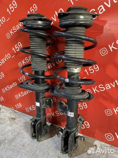 Nissan Juke стойки передние в сборе пара