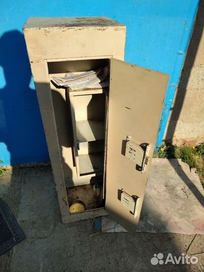 Оружейный сейф бу