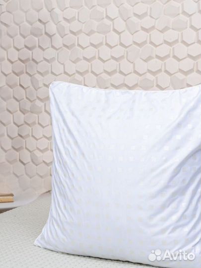 Подушка 70*70