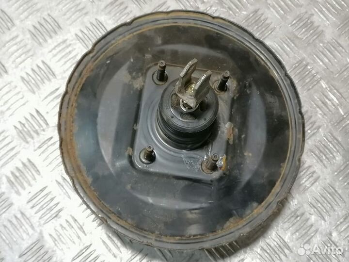 Усилитель тормозов вакуумный Nissan Maxima a33