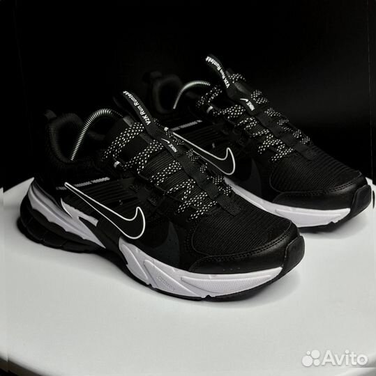 Кроссовки Nike V2K Run Runtekk black and white