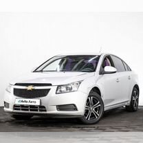 Chevrolet Cruze 1.6 AT, 2009, 140 000 км, с пробегом, цена 667 000 руб.