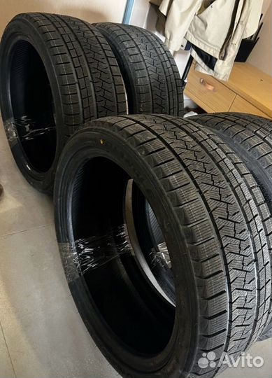 Triangle PL02 245/40 R19 98V