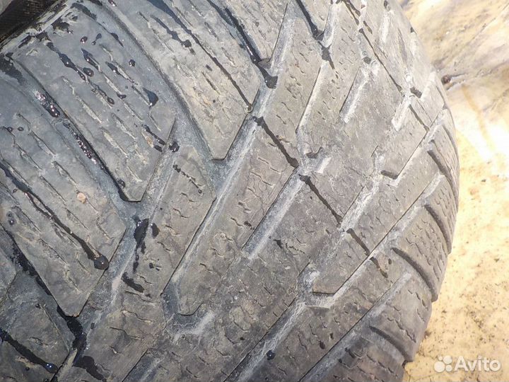 Nokian Tyres Hakkapeliitta R SUV 285/60 R18