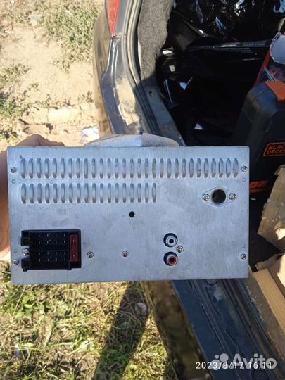 Магнитофон Skylor