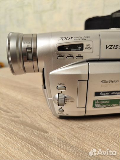 Видеокамера пленочная Panasonic NV-VZ15