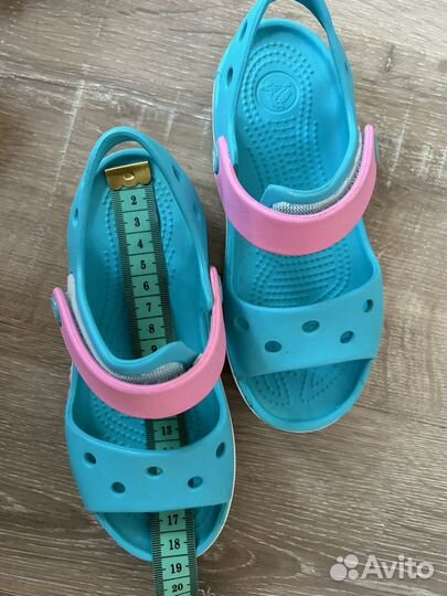 Crocs босоножки детские c12