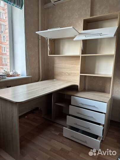 Компьютерный стол