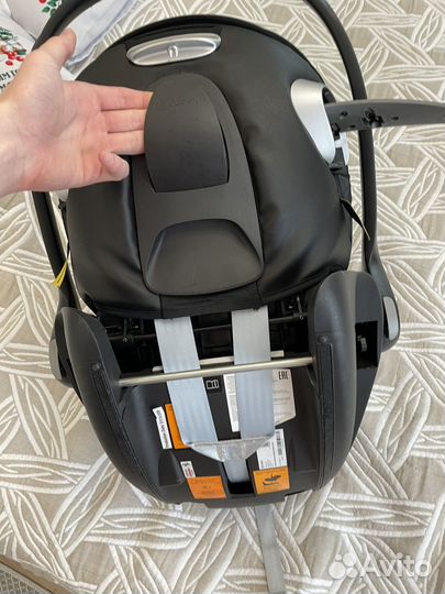 Дизайнерская коляска Cybex Priam III Ferrari