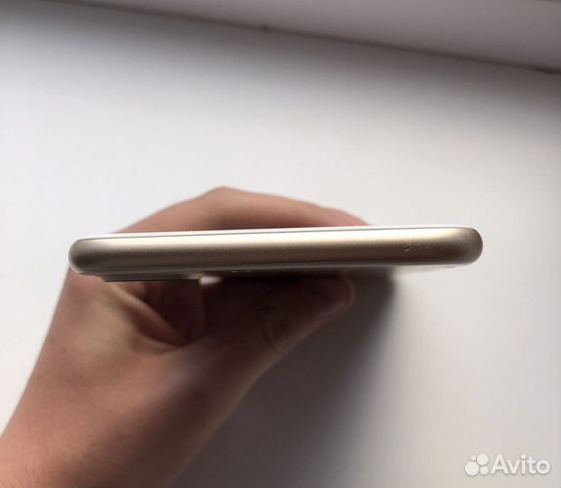 Телефон iPhone 7 plus