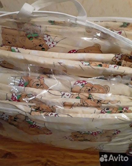 Мягкие бортики в кроватку