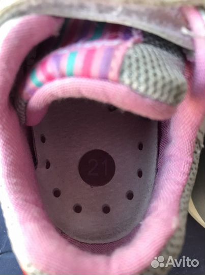 Кроссовки детские