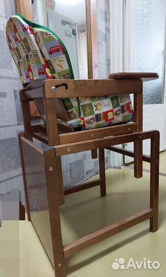 Детский стульчик для кормления