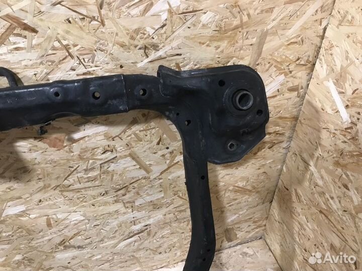 Подрамник передний Hyundai Santa Fe универсал D4EB