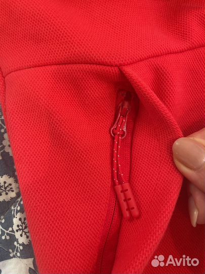 Спортивная куртка adidas женская М