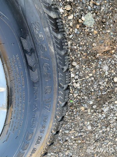 Зима на Туарег 235-65-17