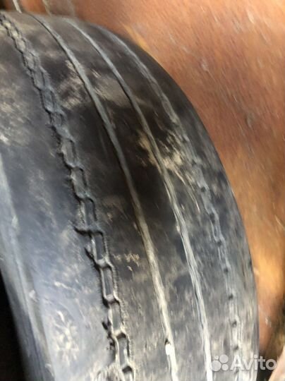 Резина 315 70 22 5 michelin.2 штуки