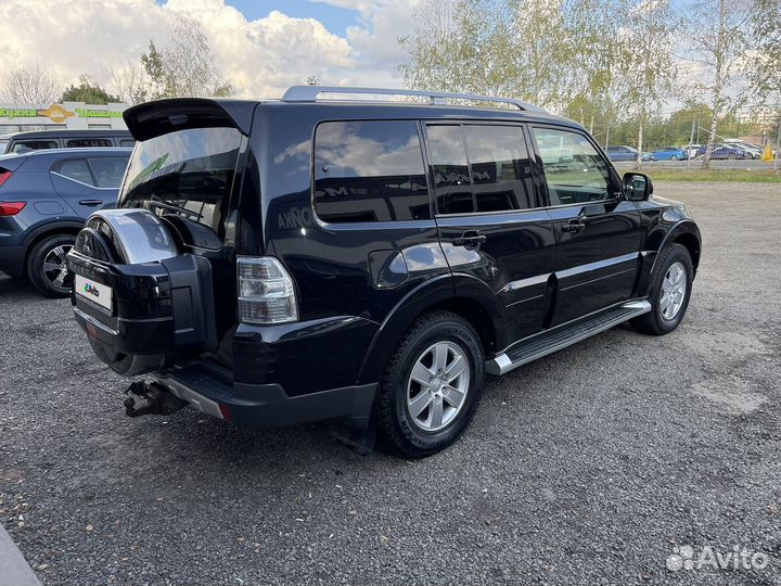 Mitsubishi Pajero 3.2 AT, 2007, 130 000 км
