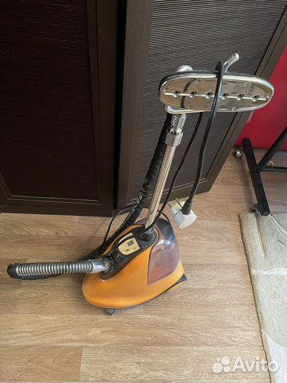 Отпариватель для одежды вертикальный