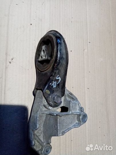 Подушка двигателя задняя Mazda 3