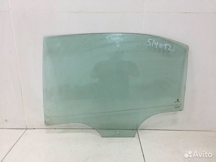 Стекло двери задней левой Skoda Rapid 2012-2020