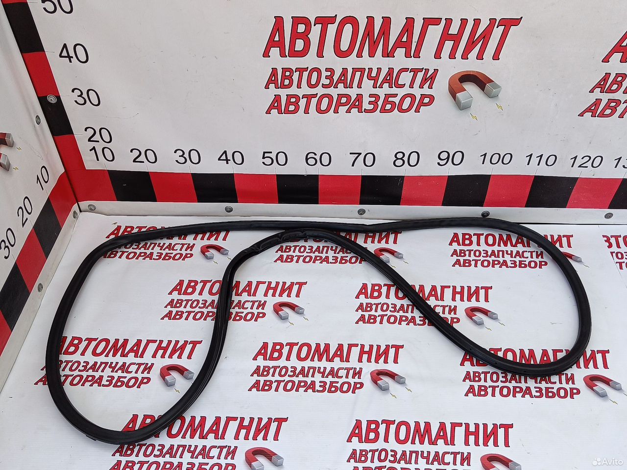 Уплотнитель двери задней правой Лексус RX 4