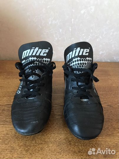 Футбольные бутсы Mitre