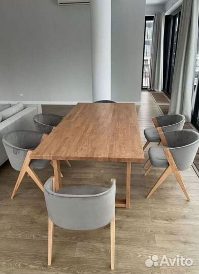 Стол на кухню. Мебель для ресторанов