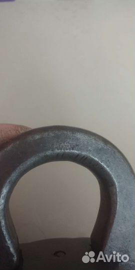 Навесной замок старинный