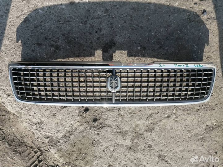 Решетка радиатора Toyota Mark II SX80
