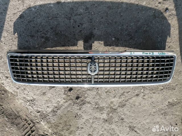 Решетка радиатора Toyota Mark II SX80