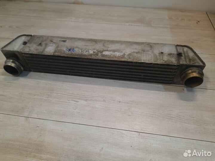Радиатор интеркулера BMW E53 E60 E70 E90 E61 E71