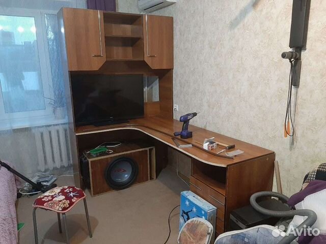 Угловой письменный стол