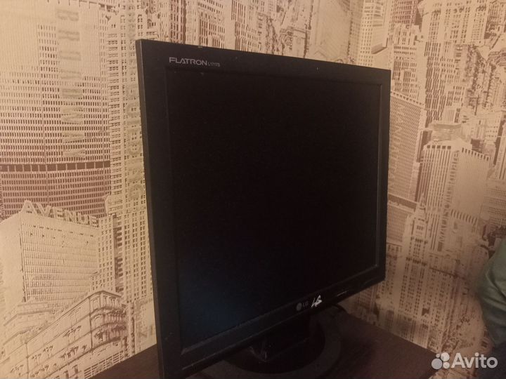 Монитор LG