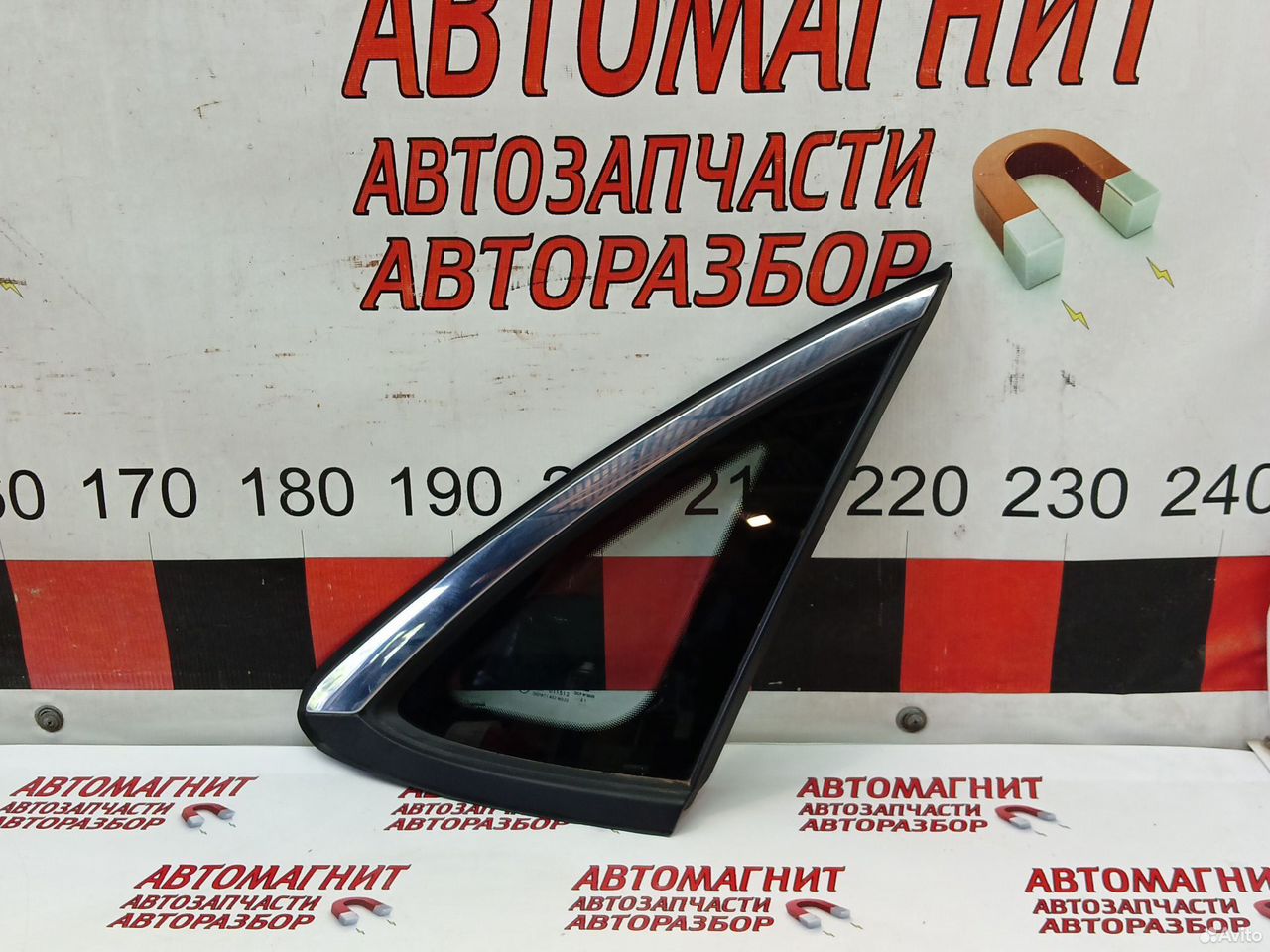 Форточка задняя правая Kaiyi E5