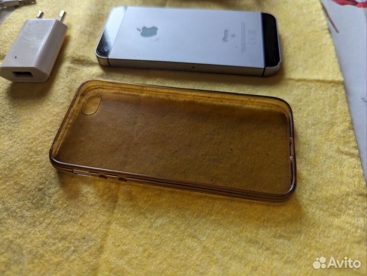iPhone SE, 32 ГБ