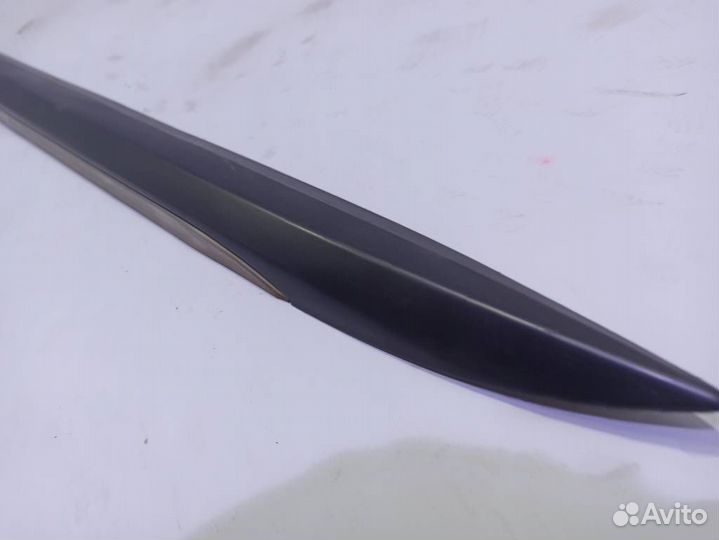 Молдинг двери передней левой