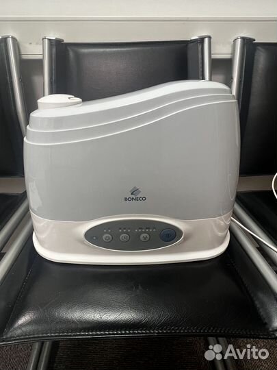 Увлажнитель с ионизатором Boneco 7136