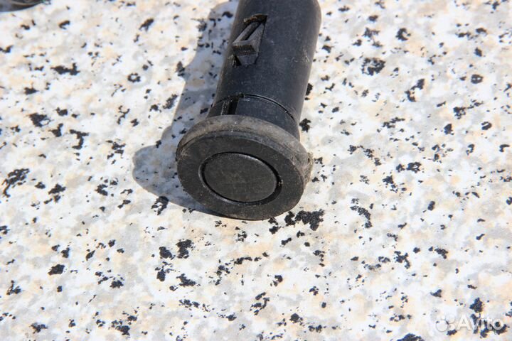 Кронштейны крепления крышки двс BMW е38