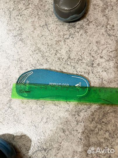 Кроссовки детские 23