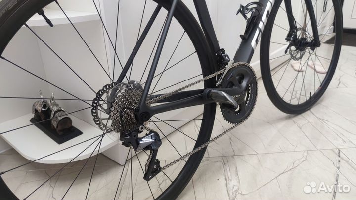 Шоссейный велосипед Giant TCR Advanced 1 Disc 2021